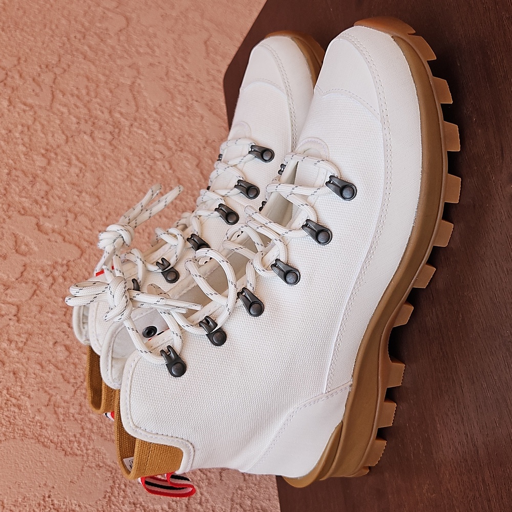 Hunter Desert Canvas Commando Hiking  Lace Up Sneakers Boots In White Size 10